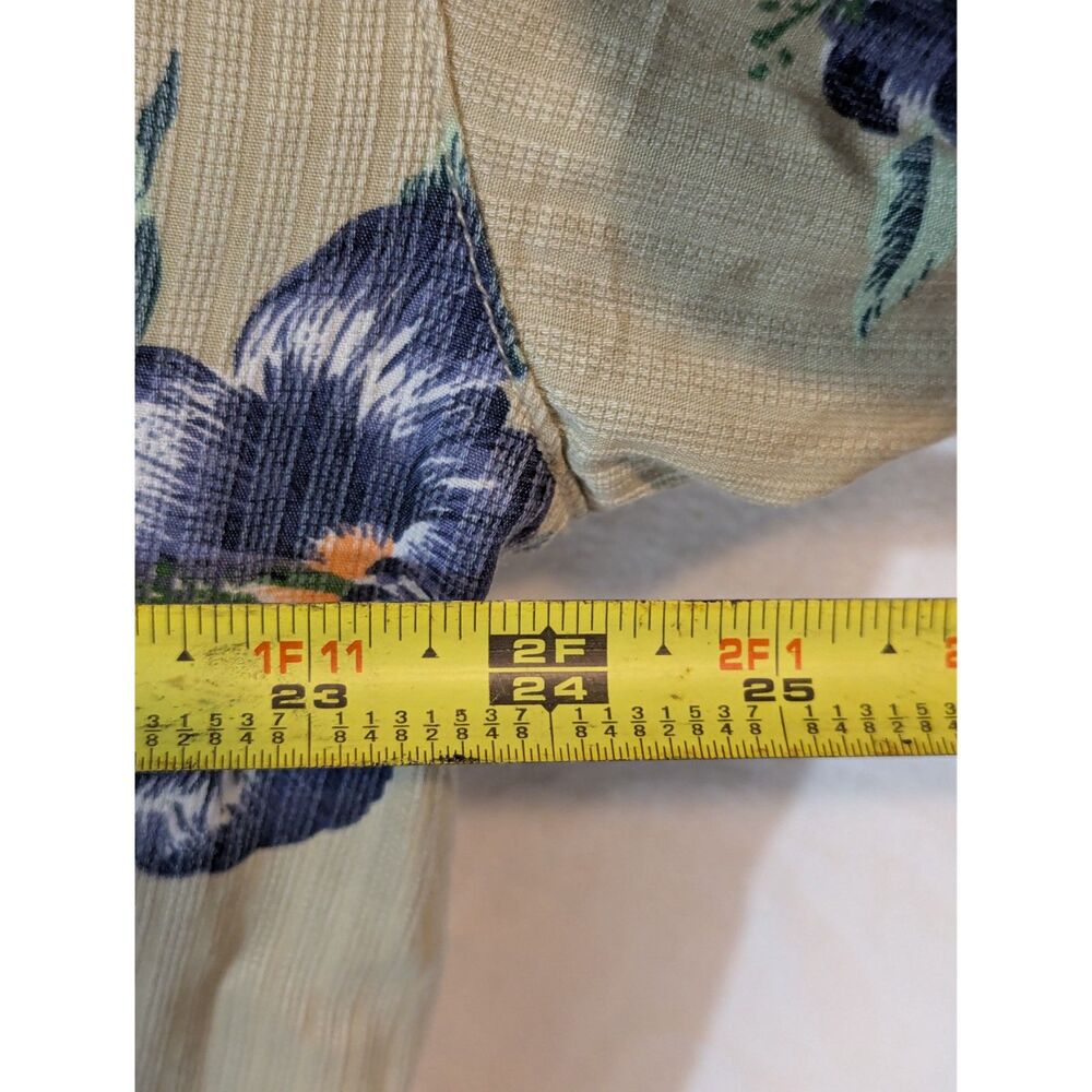 Tommy Bahama Floral Camp Shirt L – Beige Blue Hibiscus Print, Rayon Cotton Blend - Picture 4 of 5